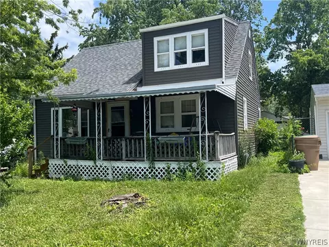 15 Allendale Rd, Cheektowaga, NY 14215
