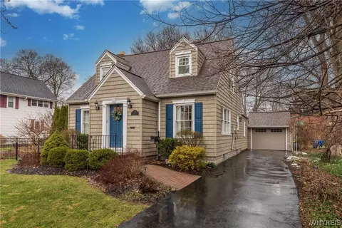 236 Christiana St, North Tonawanda, NY 14120