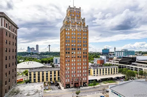 222 First St #902, Niagara Falls, NY 14303