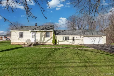11020 Transit Rd, East Amherst, NY 14051