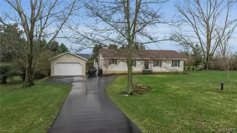 2956 Valley View Ln, Sheldon, NY 14145