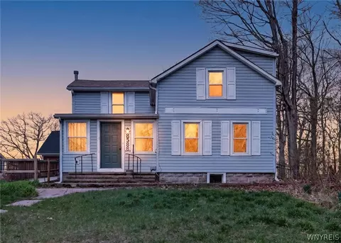 8586 Lake Shore Rd, Evans, NY 14006
