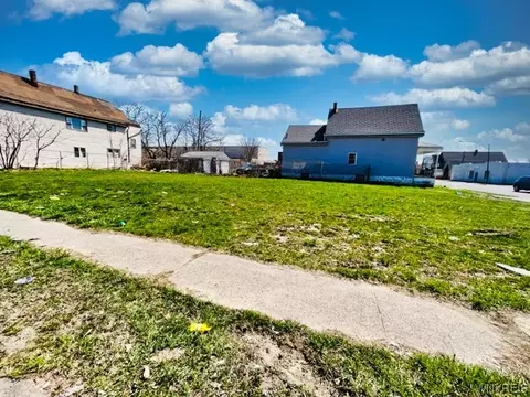 1342 Clinton St, Buffalo, NY 14206