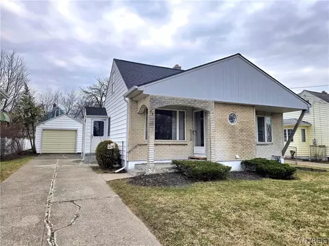 85 Regent St, Buffalo, NY 14206