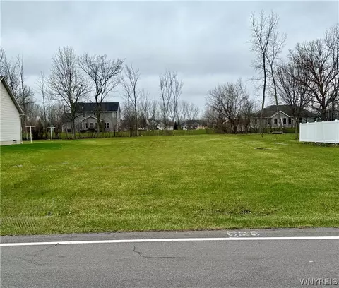 Vl Moyer Road S, Wheatfield, NY 14120