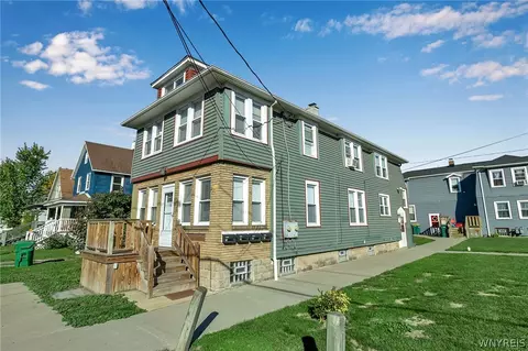 3690 4th St, Buffalo, NY 14219