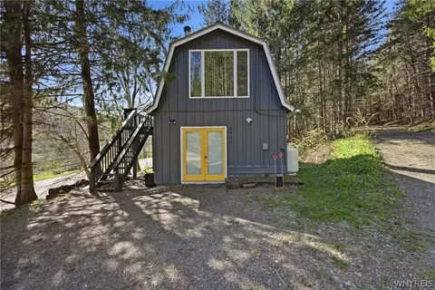 6912 Ellicottville Maples Rd, Mansfield, NY 14731
