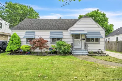 114 Sandra Dr, Cheektowaga, NY 14225