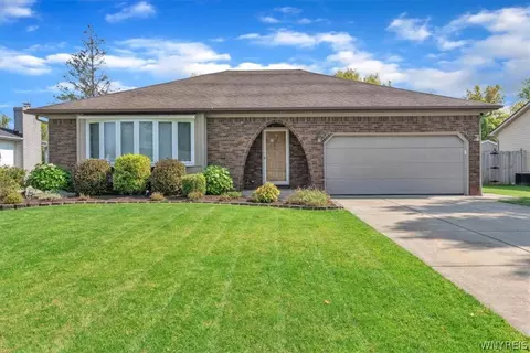 214 Presidio Pl, Amherst, NY 14221
