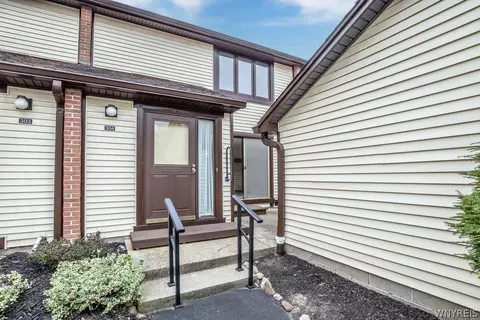 304 Charlesgate Cir, East Amherst, NY 14051