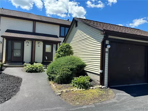304 Charlesgate Cir, East Amherst, NY 14051