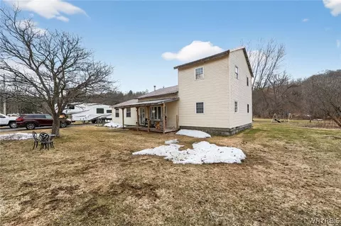 8592 Parker Hollow Rd, Trenton, NY 13304