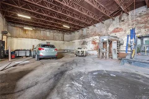 688 Eagle St #N, Buffalo, NY 14210 photo 25