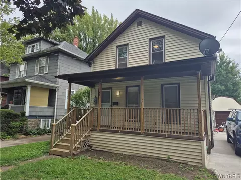 45 Hill St, Tonawanda, NY 14150