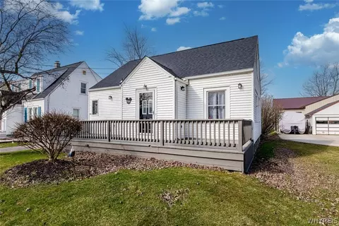 788 Beach Rd, Cheektowaga, NY 14225