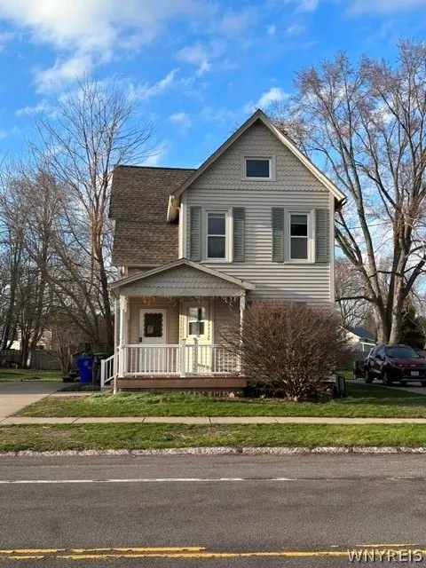6067 East Ave, Newfane, NY 14108