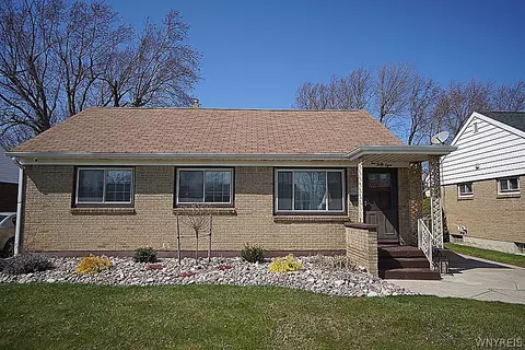 248 Nokomis Pkwy, Cheektowaga, NY 14225