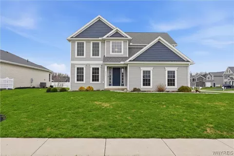 2386 Burbank Dr, Lake View, NY 14085
