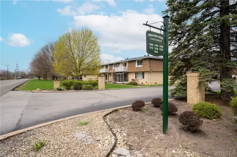 1112 Indian Church Rd #29, West Seneca, NY 14224