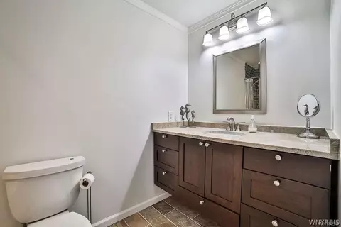 Bath - 252 Rivermist Dr, Buffalo, NY 14202 photo 4 of 4