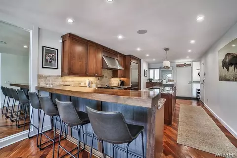 Kitchen - 252 Rivermist Dr, Buffalo, NY 14202 photo 5 of 5