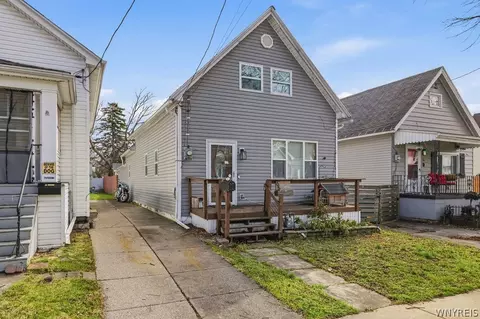 65 Benzinger St, Buffalo, NY 14206