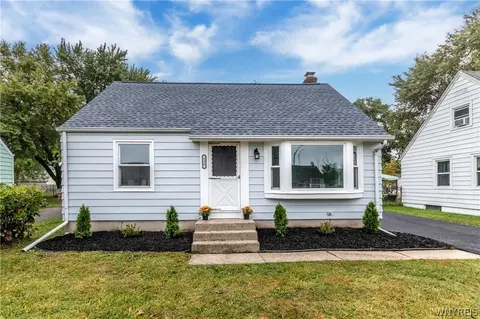 226 Westbrook Dr, Cheektowaga, NY 14225