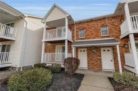 4617 Chestnut Ridge Rd #F, Amherst, NY 14228