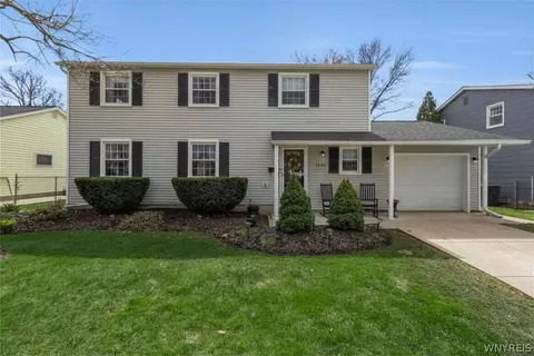 1976 Marjorie Rd, Grand Island, NY 14072