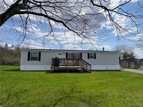 54 Green Valley Ests, Great Valley, NY 14741
