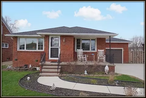 90 Brinker Rd, Lackawanna, NY 14218