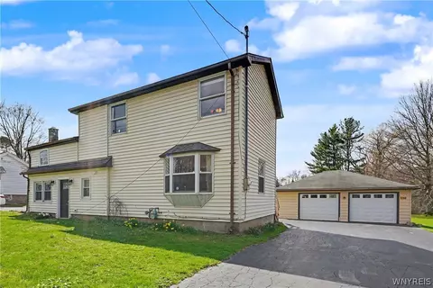 5258 Chestnut Ridge Rd, Orchard Park, NY 14127