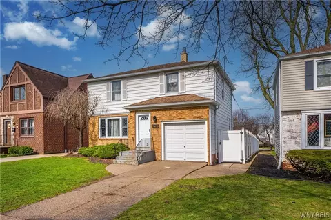 96 Hendricks Blvd, Amherst, NY 14226