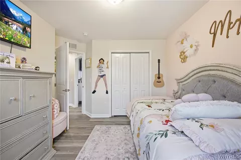 Bedroom - 3773 Captains Way, Wheatfield, NY 14120 photo 6 of 10