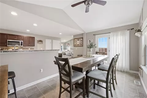 Entry Way - 3773 Captains Way, Wheatfield, NY 14120 photo 2 of 4