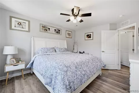 Bedroom - 3773 Captains Way, Wheatfield, NY 14120 photo 2 of 10