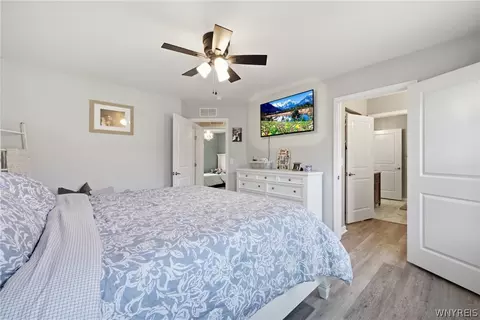 Bedroom - 3773 Captains Way, Wheatfield, NY 14120 photo 1 of 10