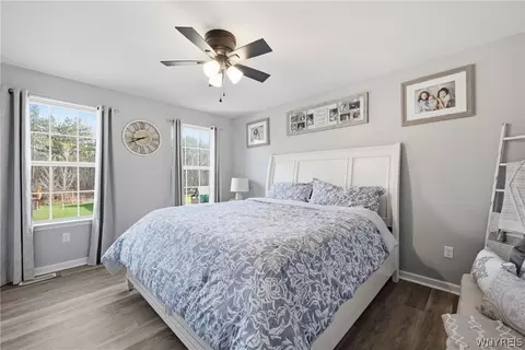 Bedroom - 3773 Captains Way, Wheatfield, NY 14120 photo 4 of 10