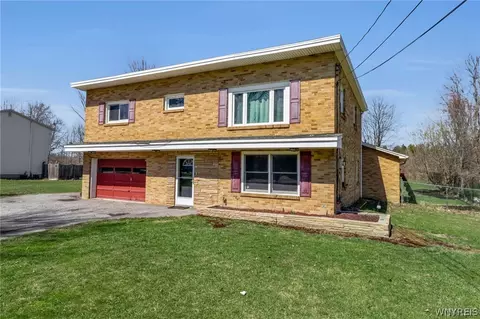 2981 Krueger Rd, Wheatfield, NY 14120