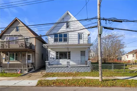 66 Lewis St, Buffalo, NY 14206