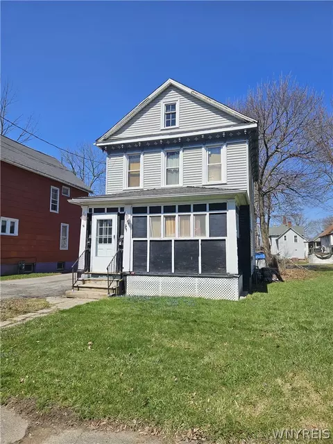 1648 Cleveland Ave, Niagara Falls, NY 14305
