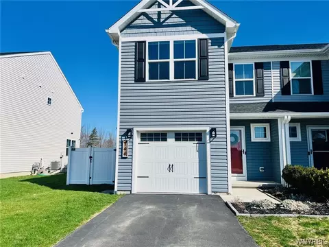 144 South Dr, West Seneca, NY 14218