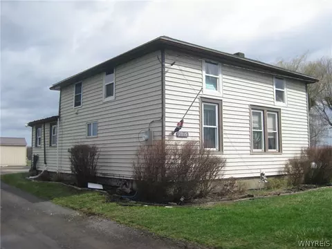 2095 Judge Rd, Alabama, NY 14013