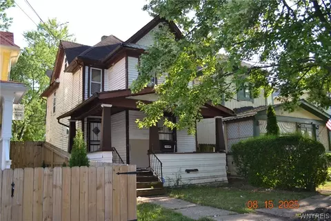 1645 Linwood Ave, Niagara Falls, NY 14305