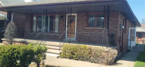 2494 Forest Ave, Niagara Falls, NY 14301