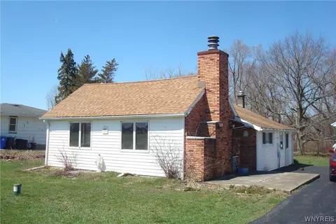 13888 Indian Falls Rd, Newstead, NY 14001