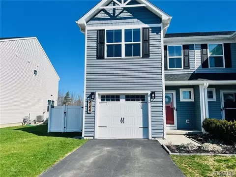 144 South Dr, West Seneca, NY 14218