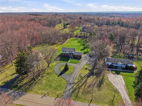 View/Area - 7033 Derby Rd, Evans, NY 14047 photo 1 of 3