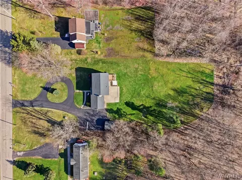 View/Area - 7033 Derby Rd, Evans, NY 14047 photo 2 of 3