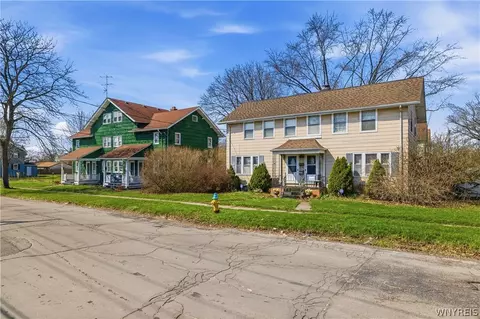 552 24th St, Niagara Falls, NY 14301